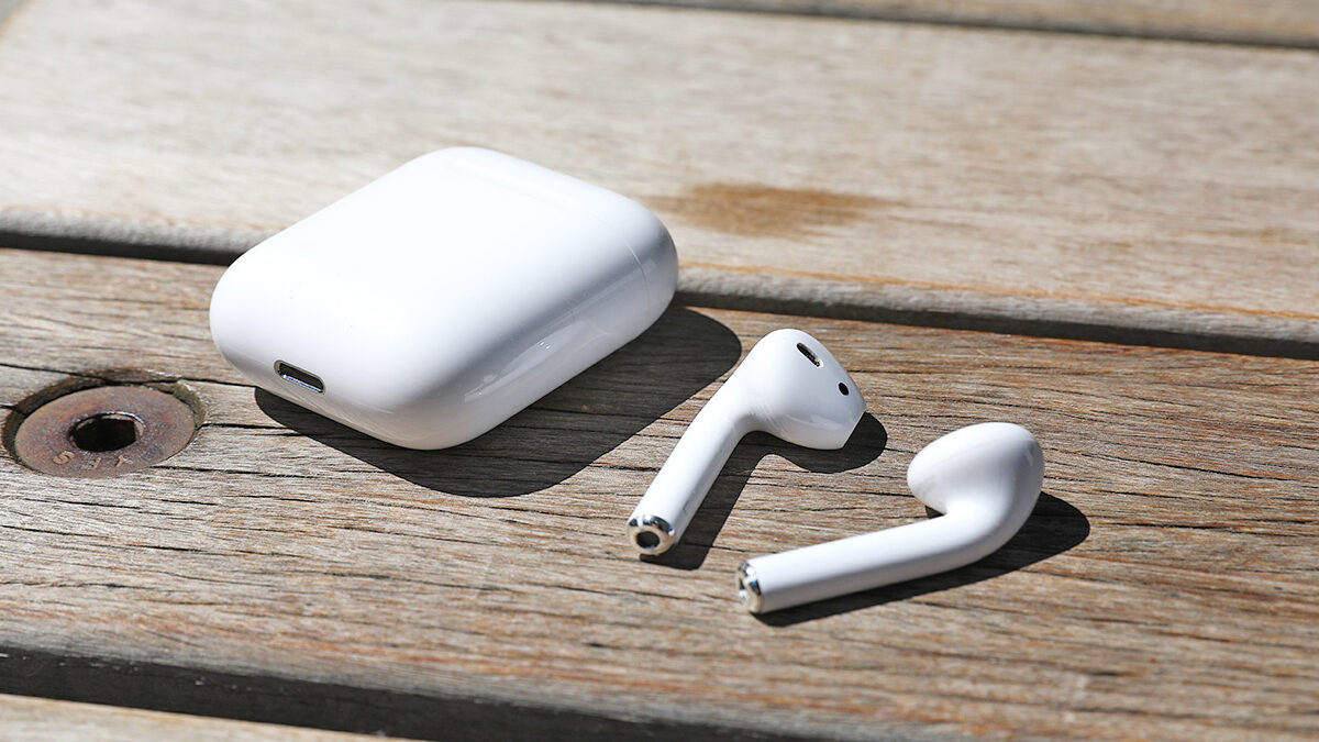Apple inicia venda de novos AirPods e Apple Watch com recursos de tradução e saúde