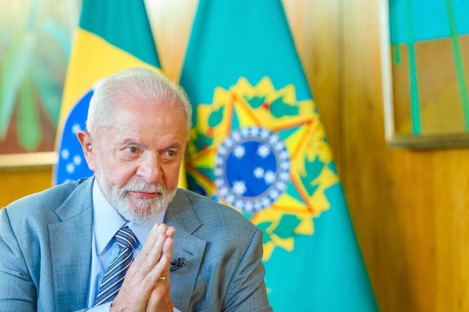 Aprovação e desaprovação ao governo Lula empatam pela primeira vez desde janeiro