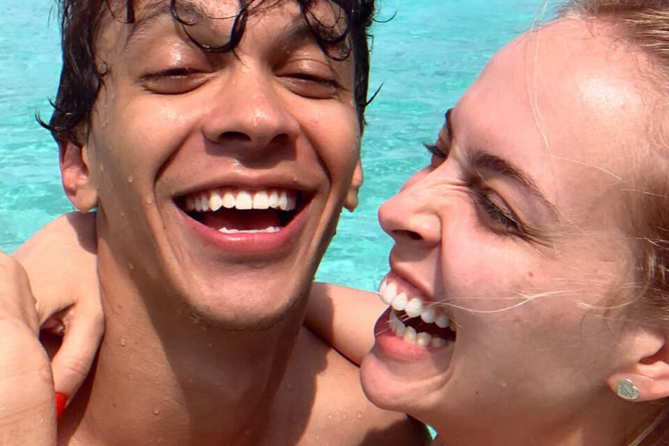 Júlio Cocielo anuncia fim do casamento com Tata Estaniecki