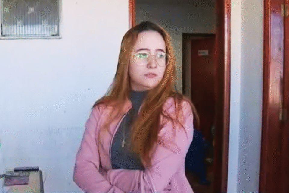 Defesa do homem que matou o ex-sogro na farmácia quer que filha da vítima não tenha direito de se calar (Foto: Reprodução/TV)