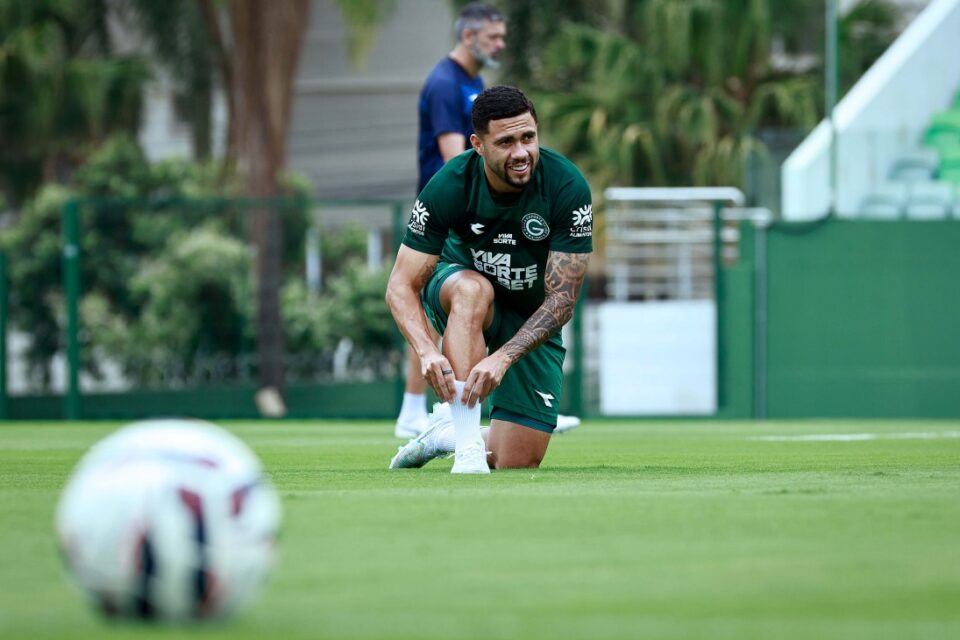 Wellington Rato poderá voltar ao time titular do Goiás