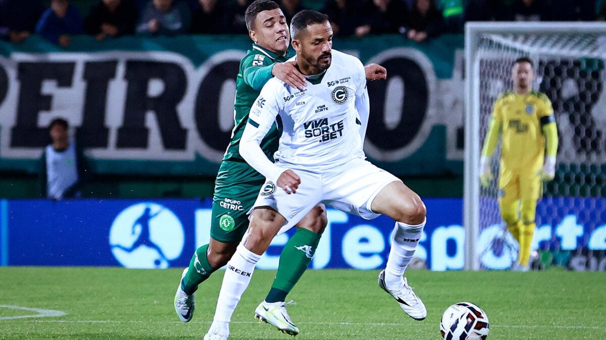 Goiás leva vantagem contra a Chapecoense no histórico dos duelos