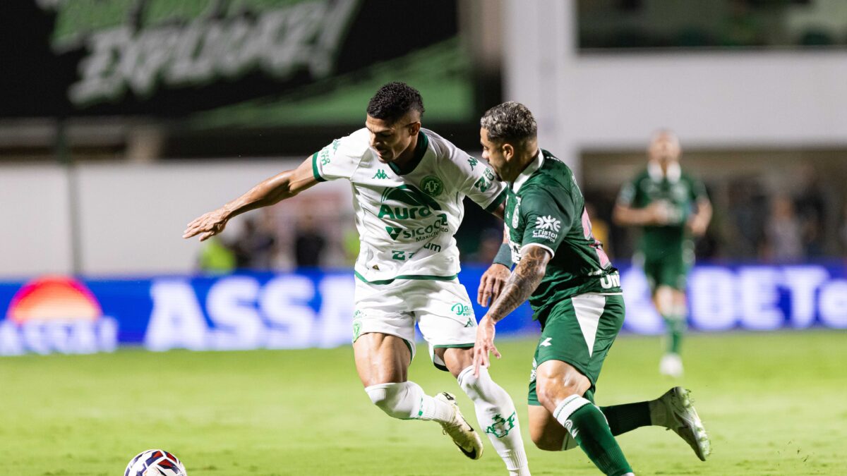 Goiás perde para Chapecoense por 3 a 1 e termina rodada fora do G-4