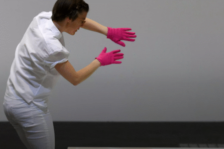 Artista vende obra invisível por R$ 87 mil na Itália