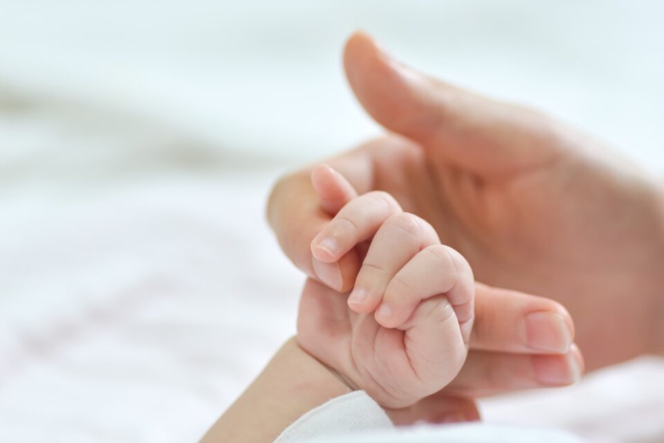 Casal é preso por matar bebê de 1 ano e 6 meses em Goiânia