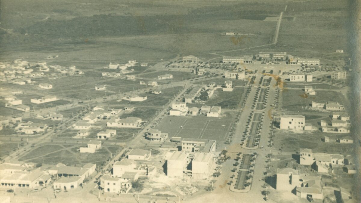 Vista aérea de Goiânia. 05/07/1942. (Foto: Antônio Pereira da Silva – Acervo MPL/MIS | GO)