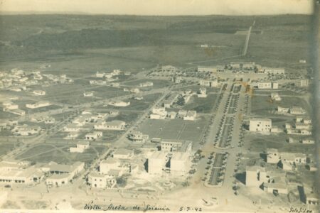 Vista aérea de Goiânia. 05/07/1942. (Foto: Antônio Pereira da Silva – Acervo MPL/MIS | GO)