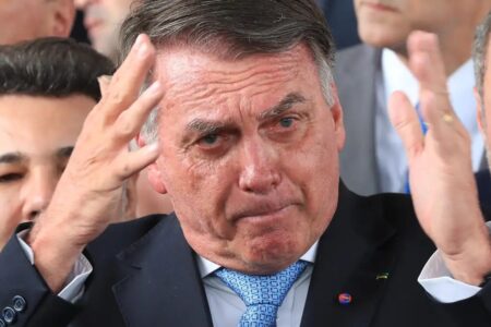 STF publica decisão que condenou Bolsonaro e abre contagem regressiva para defesa Eventual decisão para levar ex-presidente a regime fechado