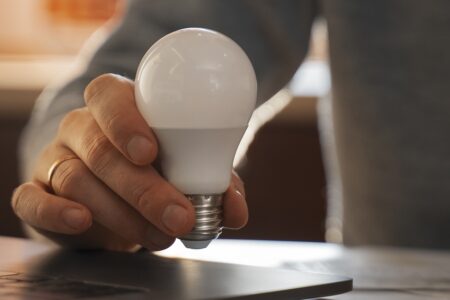 Começa a valer reajuste médio de 18,55% para consumidores da Equatorial GO