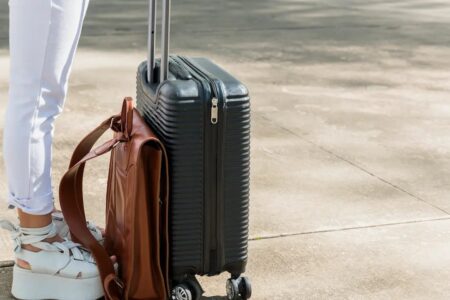 Comissão do Senado aprova projeto que prevê gratuidade de bagagem de mão Texto passou na CCJ e segue para análise da Câmara