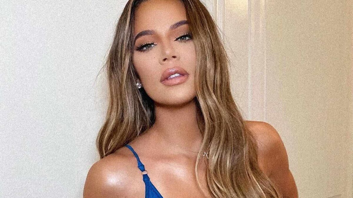 Khloé Kardashian choca fãs ao contar há quanto tempo está sem sexo Confissão aconteceu durante uma conversa com a irmã Kourtney