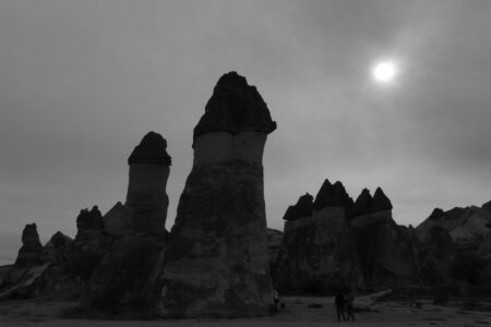 Chaminés de fada: formação geológica rara vista em Goiás é a primeira registrada no Brasil (Foto: Pixabay)