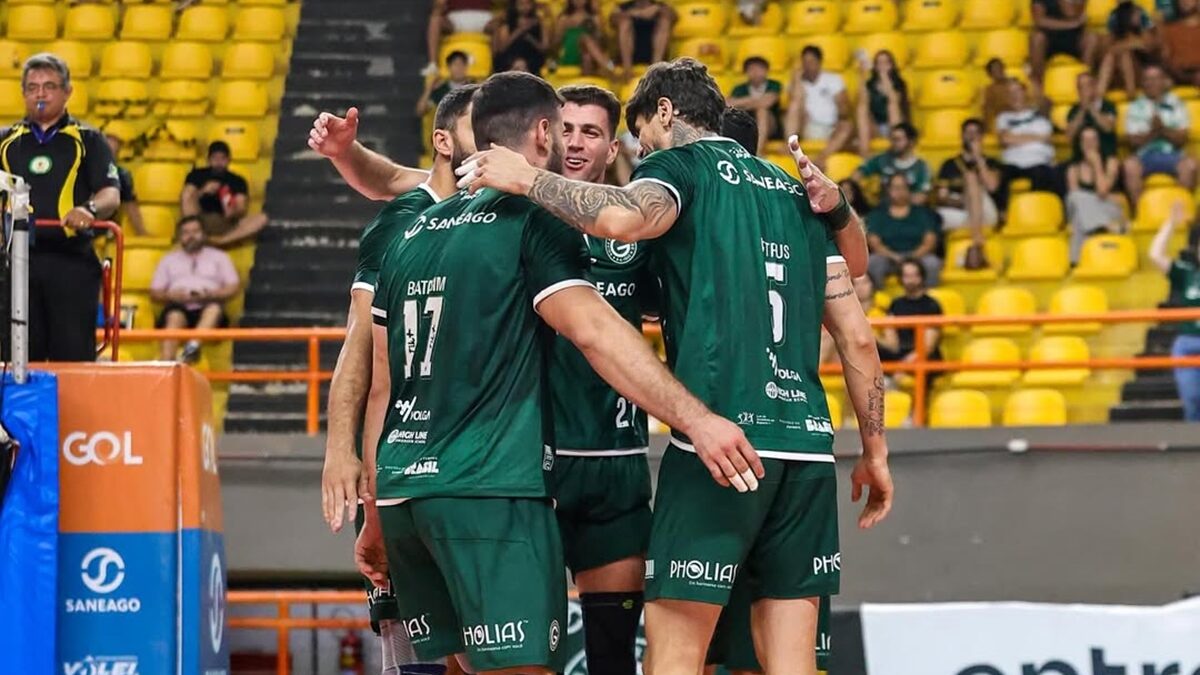 Equipe do Goiás Vôlei em partida da estadual. Foto: Karen Yohanna