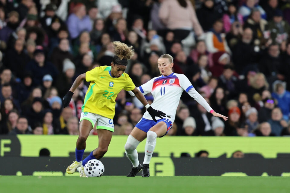 Jogo entre Brasil e Inglaterra