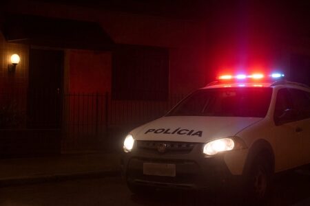 Homem é detido por importunação em casa de swing; entenda Suspeito acusa funcionários do local de cárcere privado