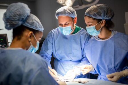 Brasil lidera ranking mundial de cirurgias plásticas Veja o ranking das cirurgias plásticas mais realizadas no Brasil e no mundo