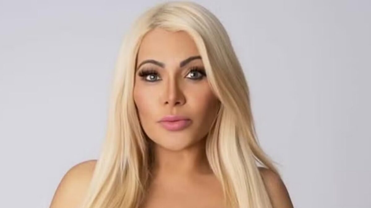 Funkeira é alvo de ataques após postar ensaio amamentando o filho; veja fotos 'Não fiz nada de errado', diz a brasileira Mlow mora na Espanha