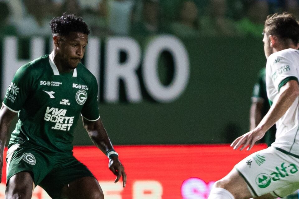 Rodrigo Andrade, volante do Goiás