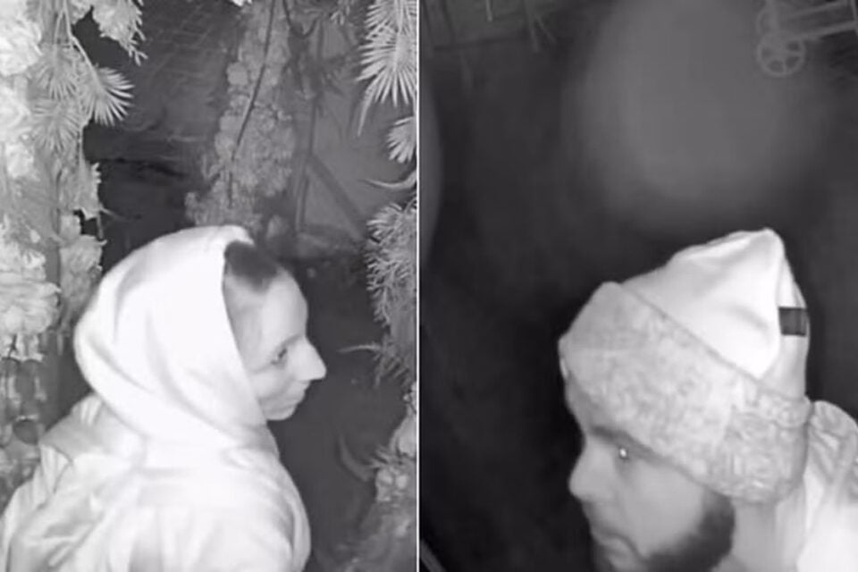 Casal de ladrões é flagrado fazendo sexo durante roubo a restaurante; vídeo Decoração romântica pode ter ajudado para o clima durante o roubo