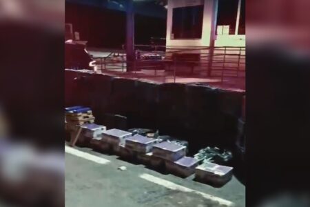 PRF prende motorista de carreta com quase 2 toneladas de maconha em Hidrolândia