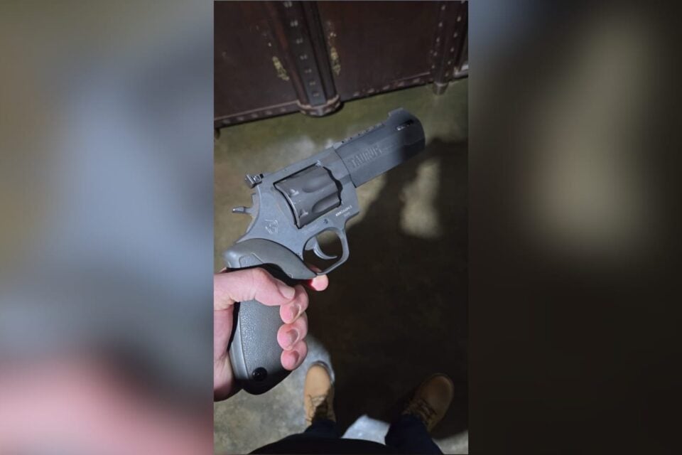 Imagem da arma apreendida