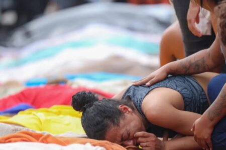 Cláudio Castro afirma que ação foi 'um duro golpe' na criminalidade Governador do Rio sobre operação com mortos: Vítimas só policiais