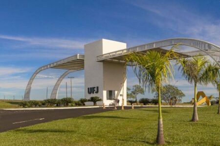 Universidade Federal de Jataí abre edital com mais de 400 vagas remascentes