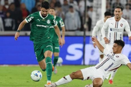 Palmeiras busca reverter placar de três gols de diferença para ir a final