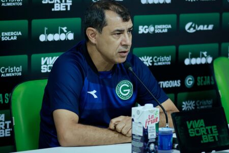 Carille destaca importância de triunfo diante Criciúma, mas foca no Athletico Paranaense