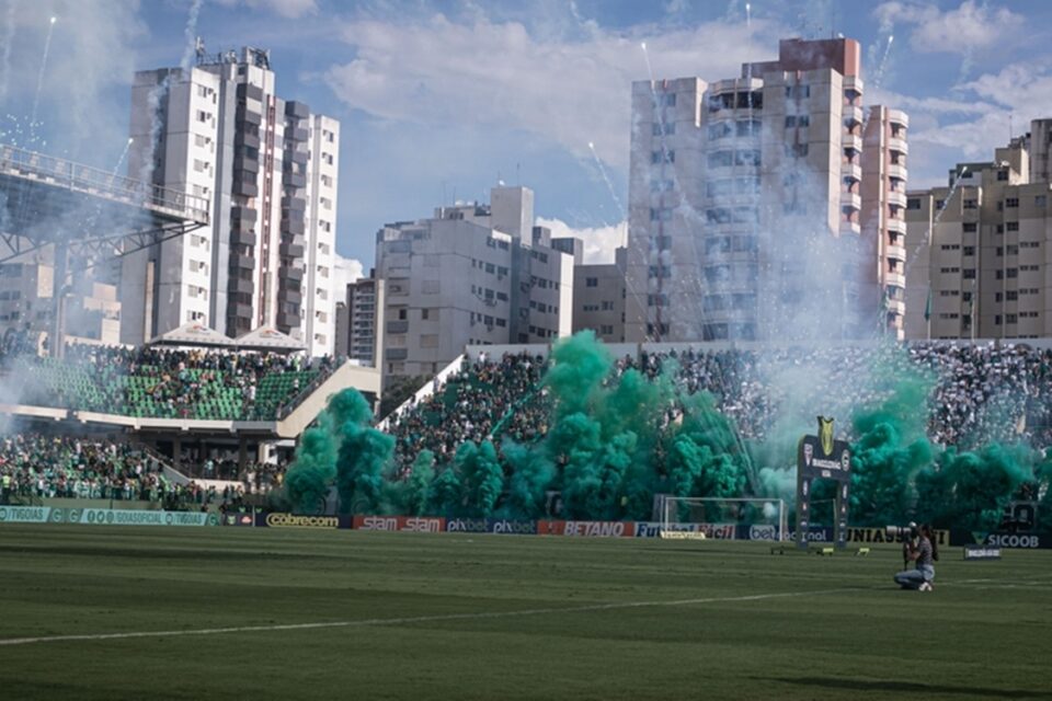 Jogo do Goiás na Serrinha
