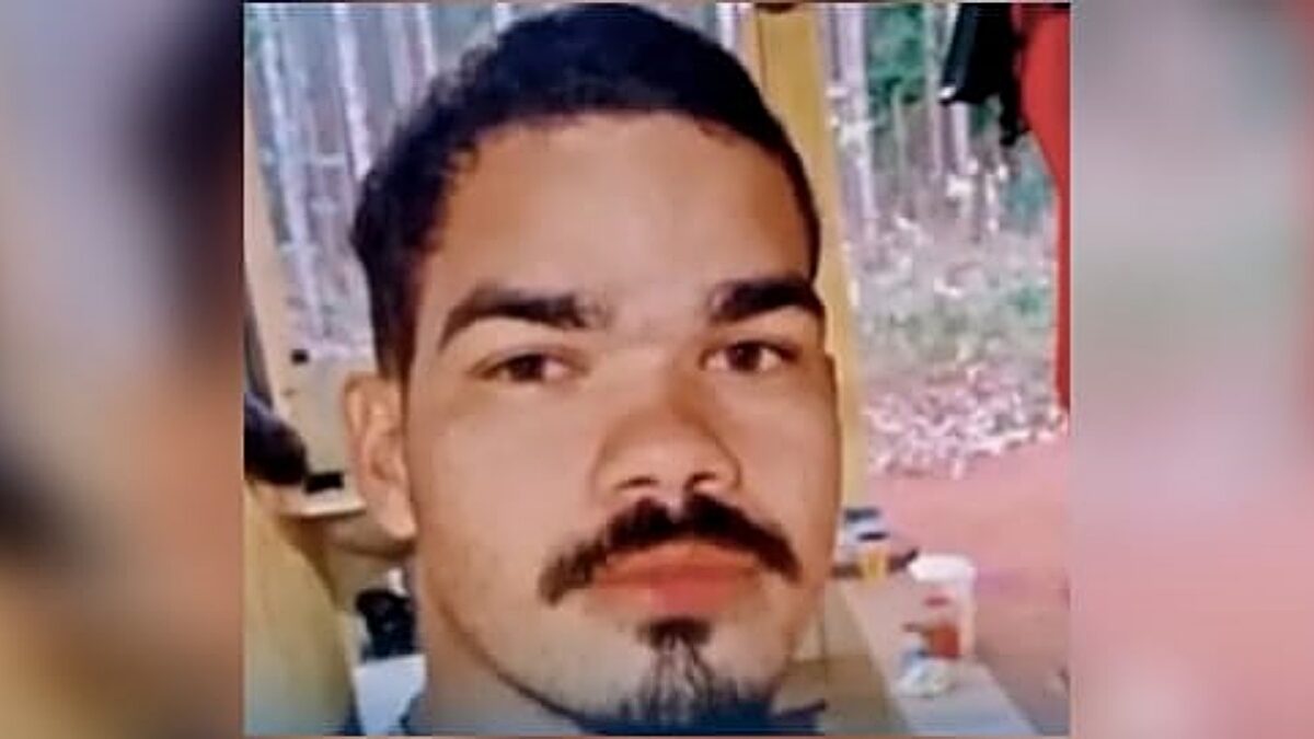 Imagem do jovem desaparecido
