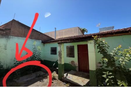 Local onde a ossada foi encontrada (Foto: Reprodução/Record TV Goiás)