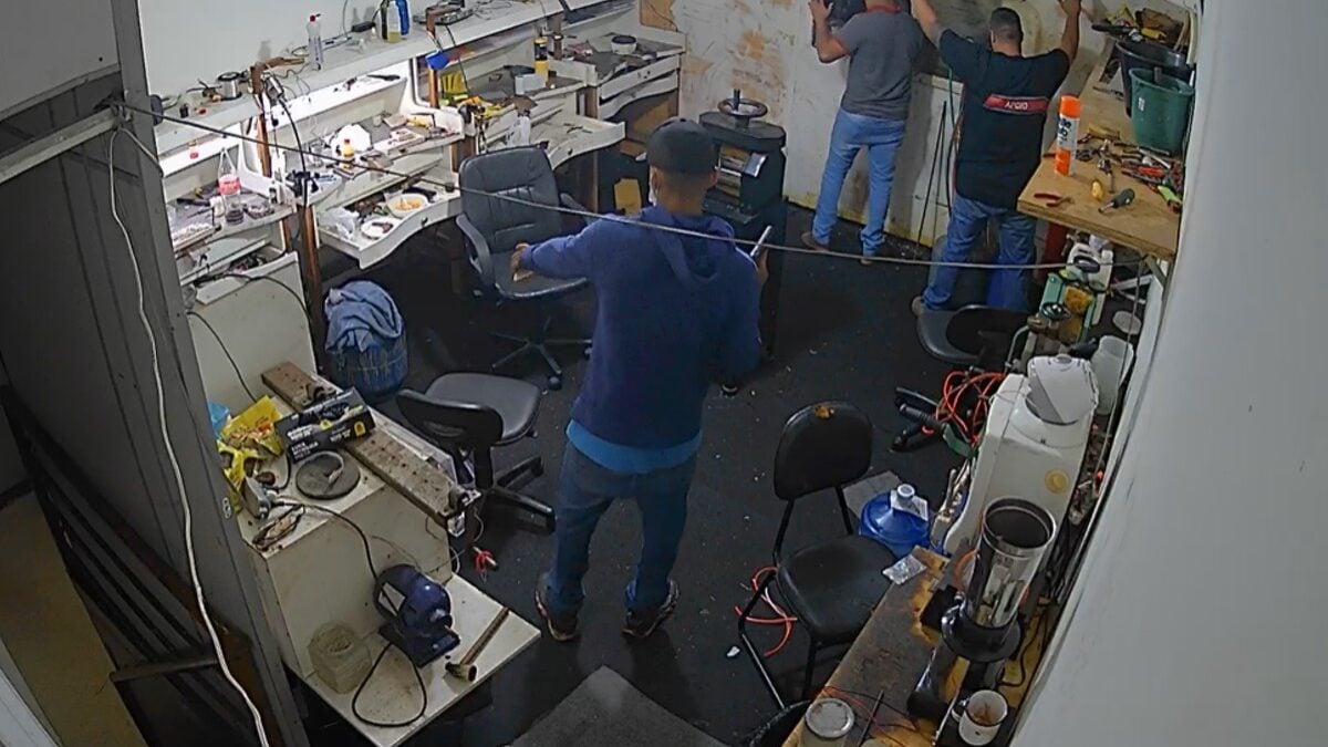 Assalto a joalheria em Campinas: vídeos mostram preparativos, roubo, fuga e prisão de suspeitos