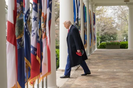 Trump precisa negociar crise em saúde para desfazer shutdown no Congresso americano (Foto: Casa Branca/divulgação)