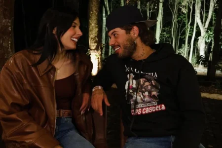 Ana Castela e Zé Felipe aparecem juntos em clima de romance nas redes sociais