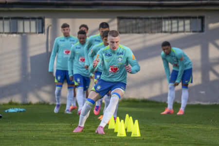 Brasil precisa vencer para manter sonho de classificação vivo