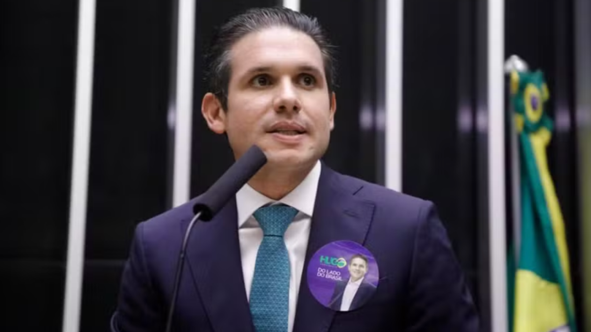 Criminosos rendem piloto e tentam roubar avião de Hugo Motta na Paraíba