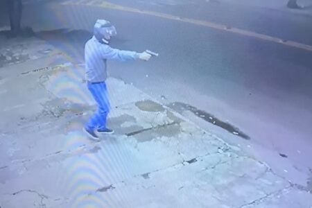 Polícia tenta identificar atiradores que executaram dono de pastelaria