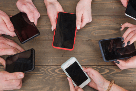 Imagem de vários celulares