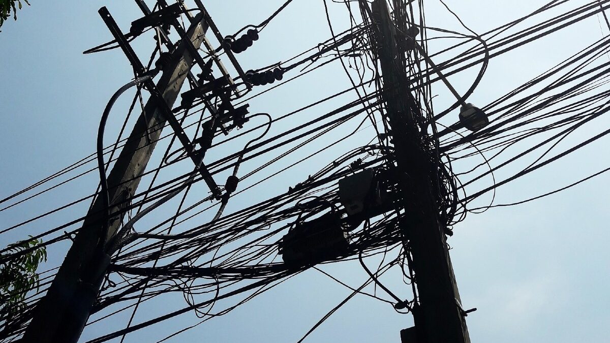 Homem morre eletrocutado em posto de combustíveis às margens da BR-153, em Jaraguá