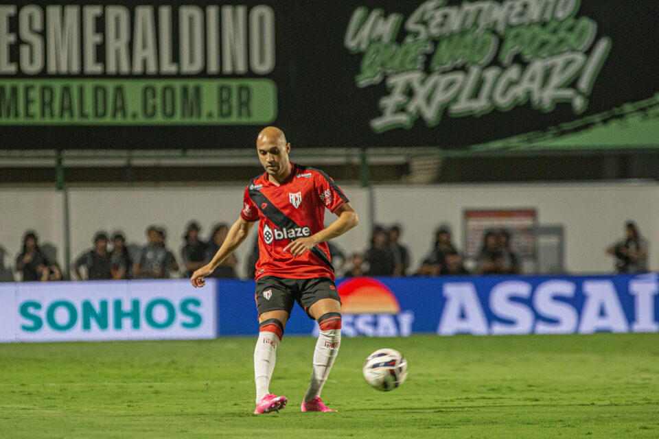 Dudu, lateral do Atlético