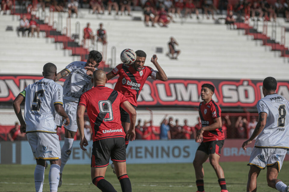 Atlético Goianiense venceu no primeiro turno e quer repetir a dose