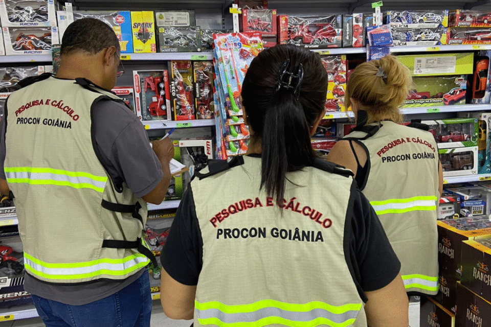 Procon Goiânia aponta variações de até 299% no preço de brinquedos antes do Dia das Crianças