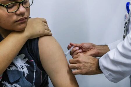 Doadores de sangue podem ter prioridade em campanhas de vacinação em Goiânia (Foto: Agência Brasil)