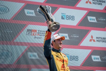 Gabriel Casagrande, vencedor da corrida principal no Velocitta