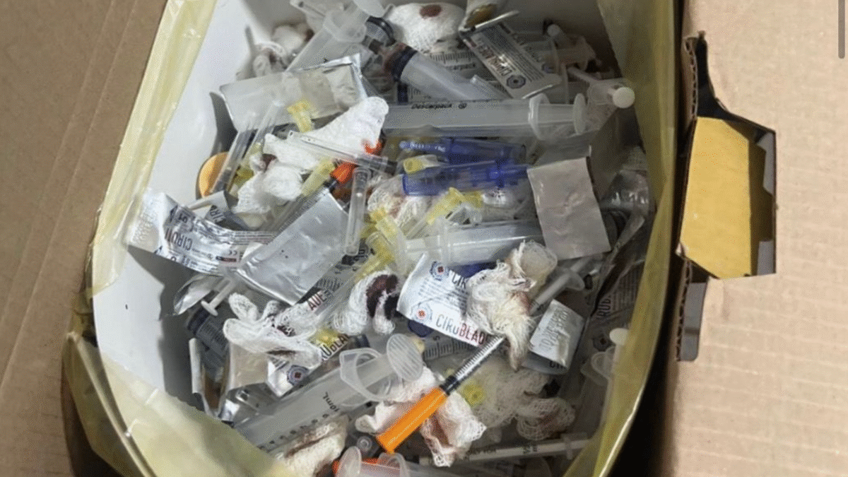 Equipamentos encontrados no local (Foto: Divulgação/PCGO)