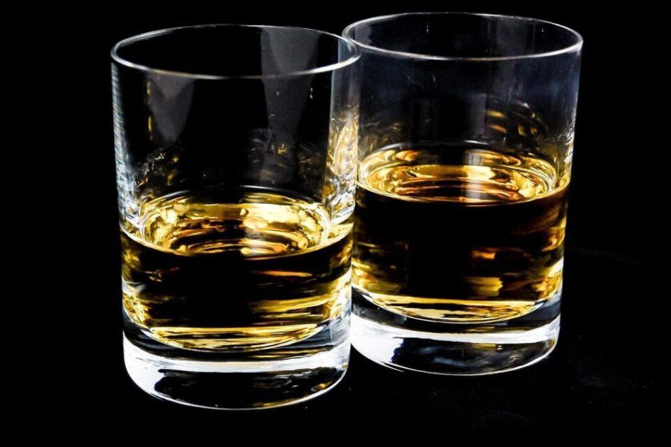9c79a1e8-alcohol-428319_1280-1200×675