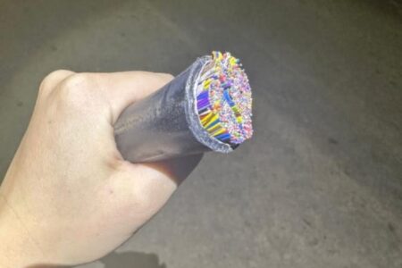 Dupla se passa por funcionários para furtar fios e é presa em Goianápolis