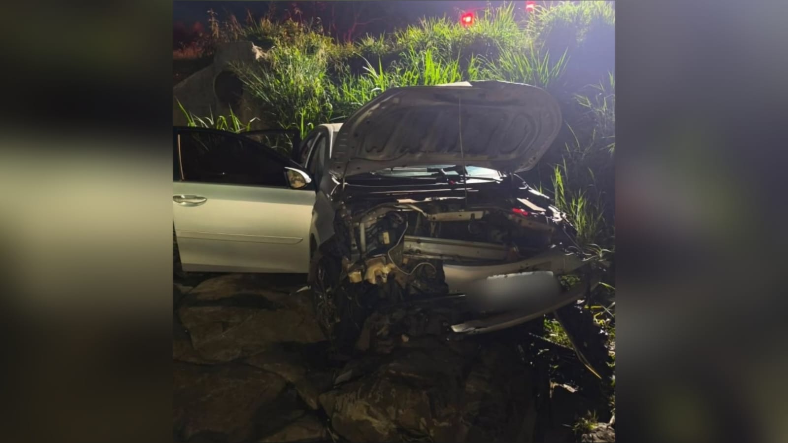 Imagem do carro no acidente