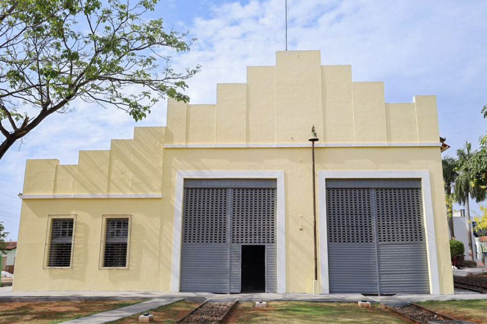 Pires do Rio ganha primeiro cinema público no Museu Ferroviário